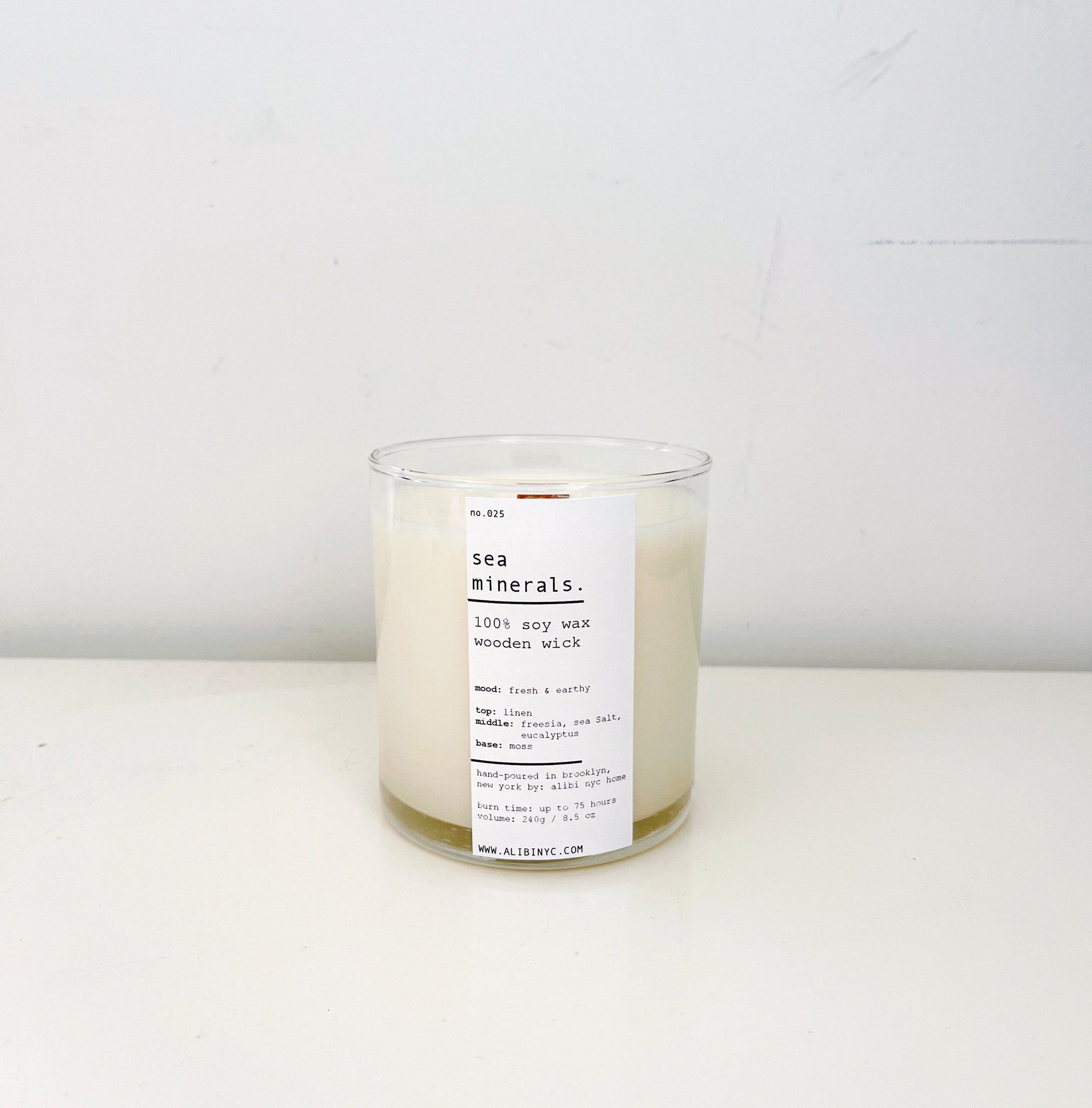 White Wood Wick Soy Candle – Spoils of Wear