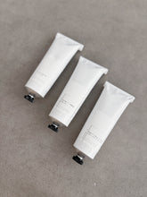 Load image into Gallery viewer, BASILIQUE D’ÉTÉ | SOOTHING CALENDULA HAND &amp; BODY LOTION