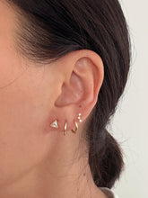 Load image into Gallery viewer, FORMA TRIANGLE STUDS
