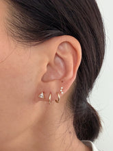 Load image into Gallery viewer, FORMA TRIANGLE STUDS