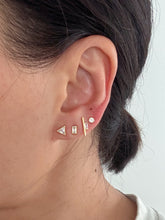 Load image into Gallery viewer, FORMA TRIANGLE STUDS