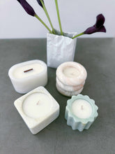 Load image into Gallery viewer, BONBON | NATURAL AGATE CANDLE