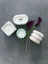 Load image into Gallery viewer, MONO | WASABI YELLOW JADE CANDLE