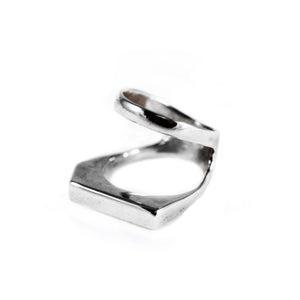 LINEAR KNUCKLE RING