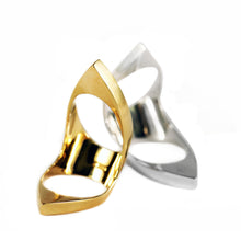 Load image into Gallery viewer, DOUBLE POINTED KNUCKLE RING