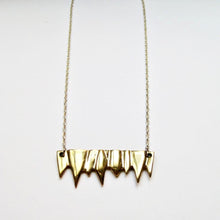 Load image into Gallery viewer, FANG PENDANT NECKLACE