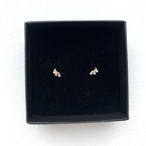 TRIO BAGUETTE GEM STUDS