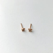 Load image into Gallery viewer, TWINKLE STAR STUDS