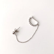 Load image into Gallery viewer, ROUNDED STUD, CHAIN + EARCUFF