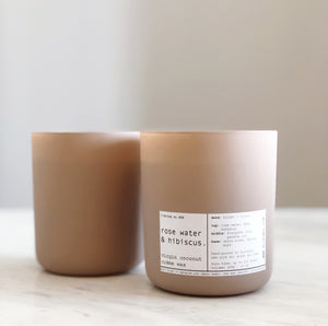 ROSE WATER & HIBISCUS | VIRGIN COCONUT CRÈME WAX & WOODEN WICK CANDLE