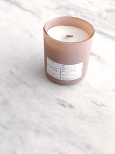 ROSE WATER & HIBISCUS | VIRGIN COCONUT CRÈME WAX & WOODEN WICK CANDLE