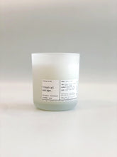 Load image into Gallery viewer, TROPICAL ESCAPE | VIRGIN COCONUT CRÈME WAX &amp; WOODEN WICK CANDLE
