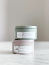 Load image into Gallery viewer, ROSE WATER &amp; HIBISCUS | VIRGIN COCONUT CRÈME WAX &amp; WOODEN WICK TRAVEL CANDLE