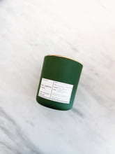 Load image into Gallery viewer, BLUE JASMINE &amp; FERN | VIRGIN COCONUT CRÈME WAX &amp; WOODEN WICK CANDLE