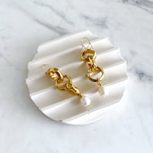 Load image into Gallery viewer, CLAUDINE PEARL EARRINGS