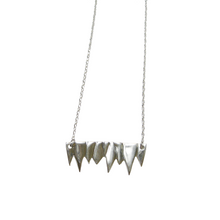 Load image into Gallery viewer, FANG PENDANT NECKLACE