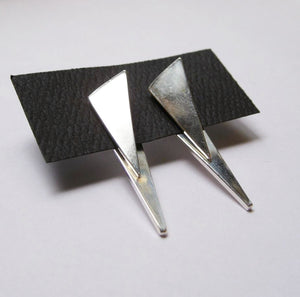 DOUBLE SIDED POINT STUD EARRINGS