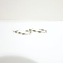 Load image into Gallery viewer, SQUARE HOOK EARRINGS
