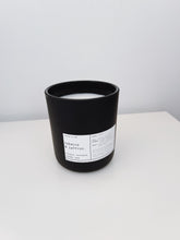 Load image into Gallery viewer, TOBACCO &amp; SAFFRON | VIRGIN COCONUT CRÈME WAX &amp; WOODEN WICK CANDLE