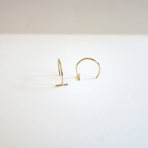 ROUND ARC FINE LINE EARRINGS