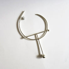 Load image into Gallery viewer, T-HOOK EARRINGS