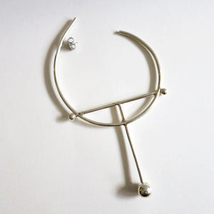 T-HOOK EARRINGS
