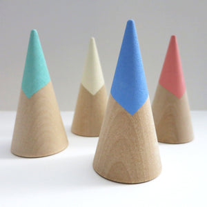 TIP TOP WOODEN RING CONES