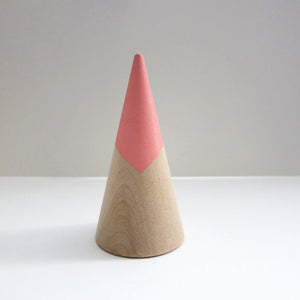 TIP TOP WOODEN RING CONES