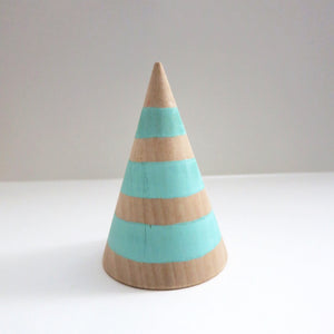 JUMBO STRIPED RING CONES