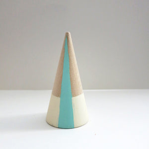 PEAK WOODEN RING CONES